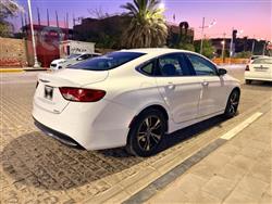 Chrysler 200
